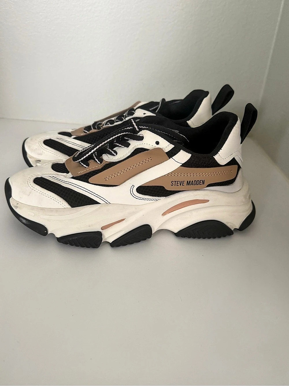 Steve Madden Possession athleisure Colorblock Platform chunky Sneakers